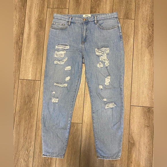 Forever 21 Mid-Rise Ripped Jeans - Picture 1 of 5